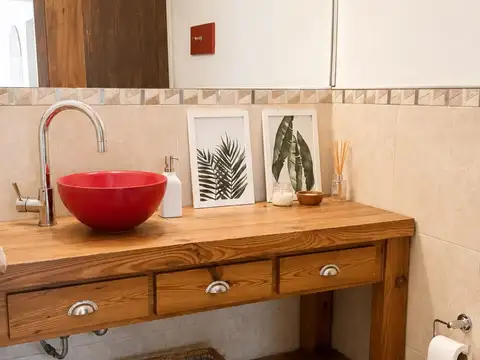 Casa en Venta con 4 cocheras