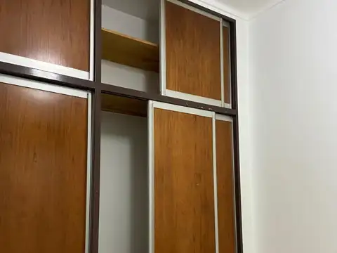 DEPARTAMENTO DE TRES AMB. ( A dos cuadras de Juan B Justo)