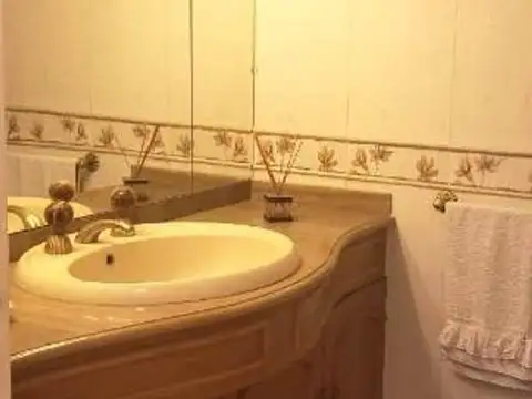 Departamento en Venta con 2 cocheras