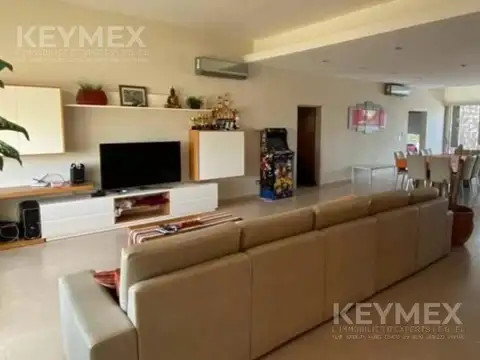 Casa en Venta en Barrio Cerrado Costa Esmeralda, USD 440.000