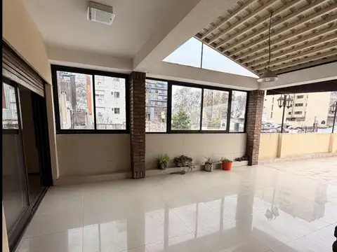 Departamento en Alquiler en Barrio España y Hospitales, $ 1.400.000
