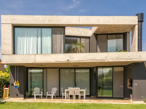 VENTA CASA 5 AMB LOTE INTERNO SAN EDUARDO PILAR