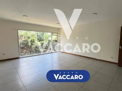 Oficina en Venta al Este