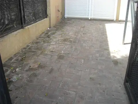 Depto Tipo Casa en Alquiler de 2 ambientes