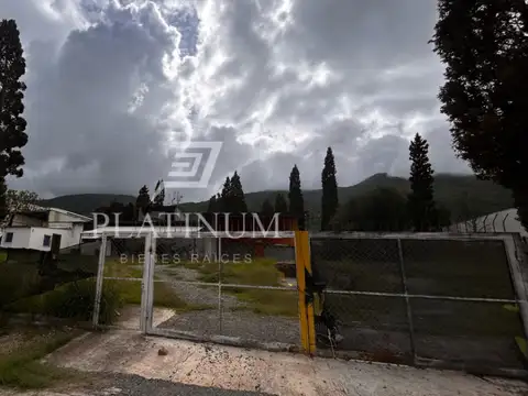 Galpón en alquiler de 2467m2 ubicado en parque industrial