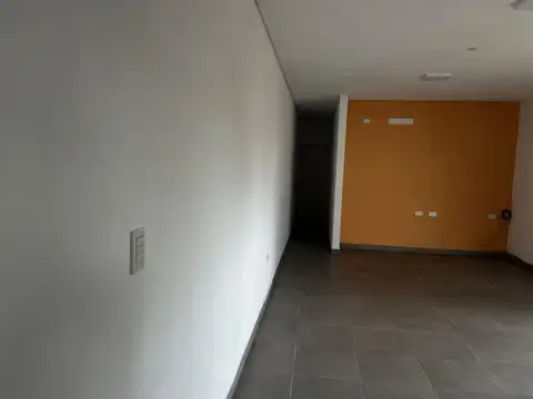 Casa en Alquiler con 1 cochera