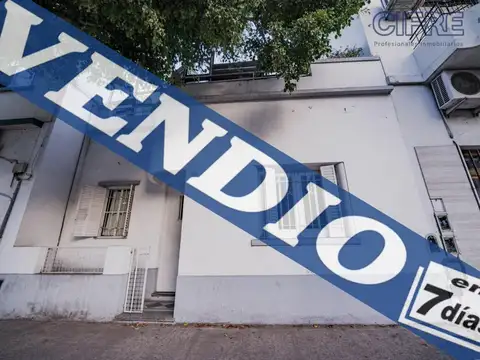 Casa en Villa del Parque 4 ambientes con patio y terraza en lote propio
