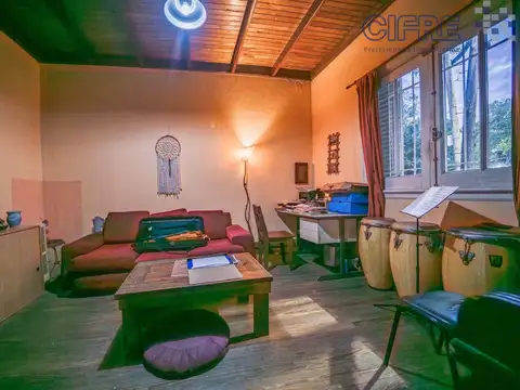 Casa en Villa del Parque 4 ambientes con patio y terraza en lote propio