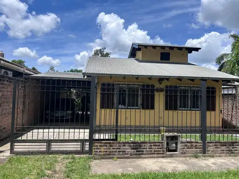 Casa ubicada en el Barrio Los Carrochos