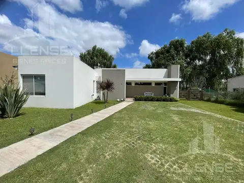 Casa 4 ambientes amoblada en alquiler - La Candida club de campo