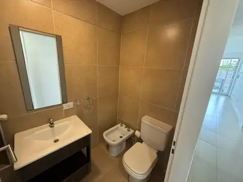 Departamento en Alquiler en Banfield, $ 650.000