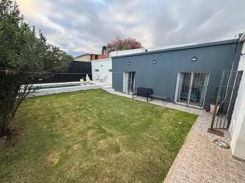 Casa en Venta en Talleres Oeste, USD 125.000