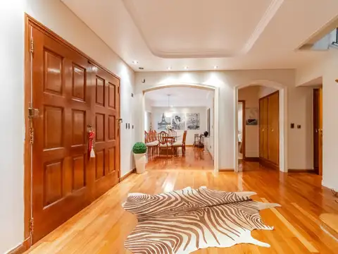 Casa 6 ambientes con 6 baños