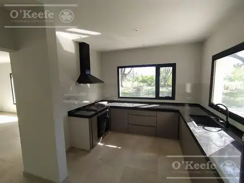 Moderna Quinta a Estrenar a 1 hs de CABA - Estancia Las Malvinas - Brandsen