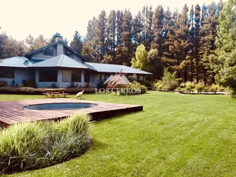 Casa de 4 dormitorios en alquiler turistico - Villa Lago Gutierréz - Bariloche.