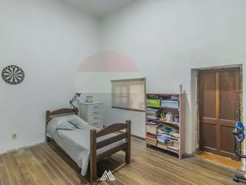 Casa 5 ambientes con 1 baño