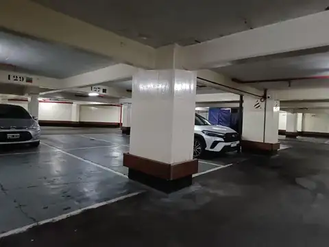 Oficina en Venta con 1 cochera