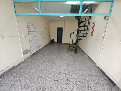 Esteban Echeverría  al 6000