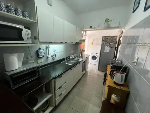 CASA 4 AMBIENTES CON GARAGE S/ LOTE PROPIO DE 9,16 x 18,71 +