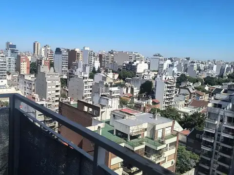 Monoambiente en Venta con Balcon, FLores