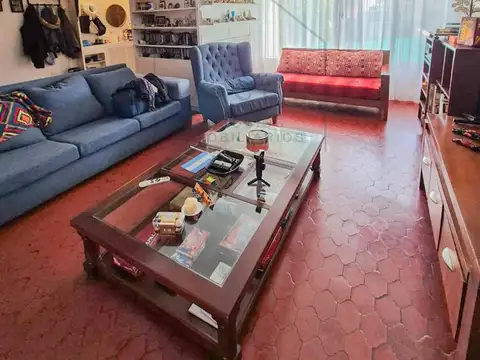 Casa en Martinez de 6 ambientes con pileta jardín y quincho hermosa zona residencial