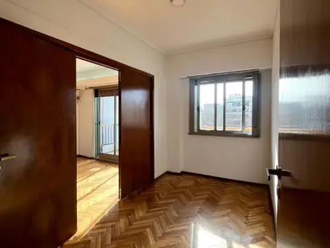 Departamento 4 ambientes con 3 baños