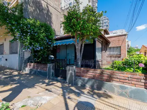 Venta Olivos Ph mas local 4 ambientes terraza