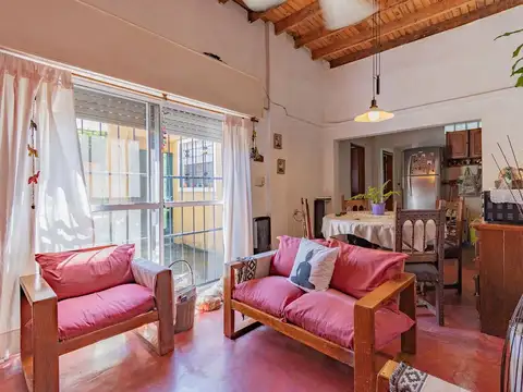 Depto Tipo Casa en Venta de 4 ambientes