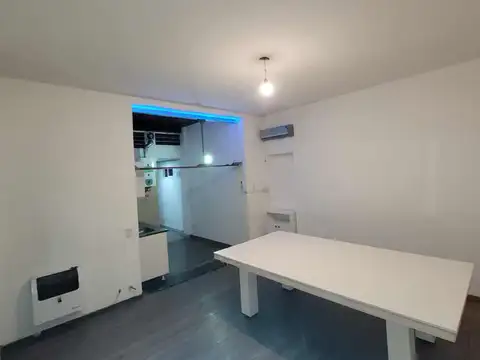 Depto Tipo Casa en Venta 50 años