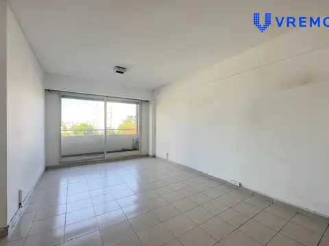 Av. San Isidro Labrador al 4000