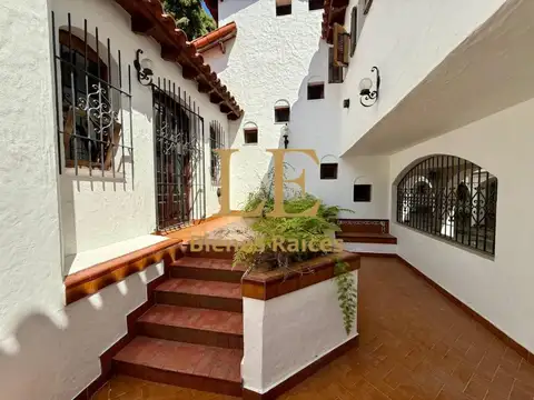Casa en Alquiler de 3 dormitorios
