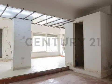 Casa 6 ambientes con 3 baños