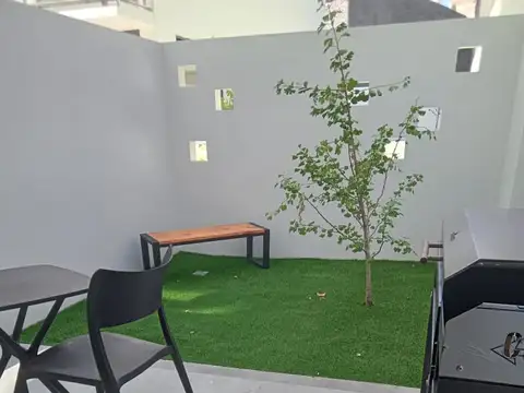 Adolfo Alsina 2100, Piso PB