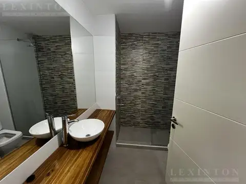 Depto Tipo Casa 5 ambientes con 3 baños