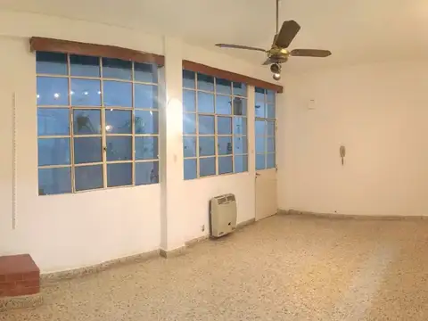 Galpon en Venta 28  mts Fondo