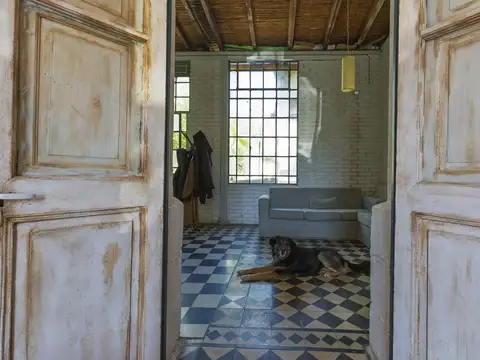 Casa 6 ambientes con 1 baño