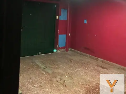 PH en venta - 5 Dormitorios 4 Baños - 299Mts2 - Rafael Calzada, Almirante Brown