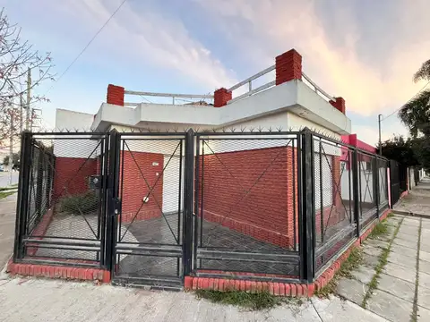 Casa en alquiler - Ituzaingó Sur