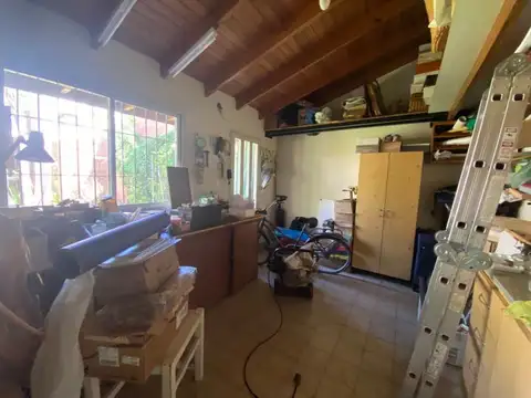 VENTA CASA 3 AMB CON COCHERA PARQUE QUINCHO BERNAL