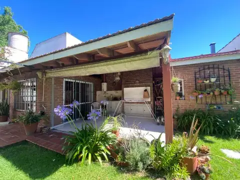 Casa en Venta en Bernal, USD 150.000