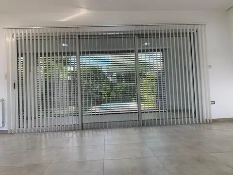 Casa en Venta en City Bell [Cod: 744]