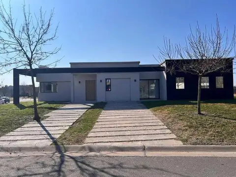 Casa en Venta en San Sebastián, USD 229.000