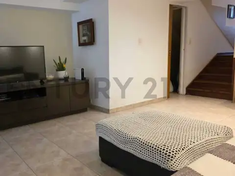 Venta triplex en Martinez