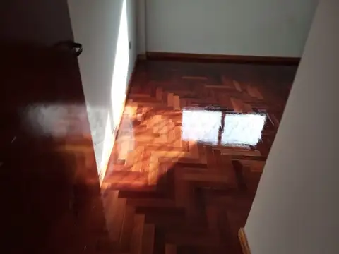 Departamento 5 ambientes con 1 baño