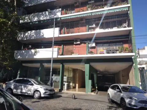 Venta de Cochera en Parque Patricios