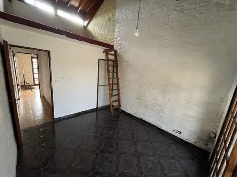 Depto Tipo Casa 4 ambientes con 1 baño