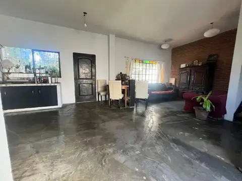 Depto Tipo Casa 5 ambientes con 1 baño