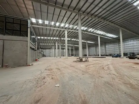 Galpon en Alquiler 81  mts Fondo