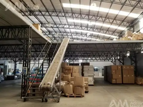 Excelente Nave Industrial en el Parque Industrial Canning I 2300 mts cub