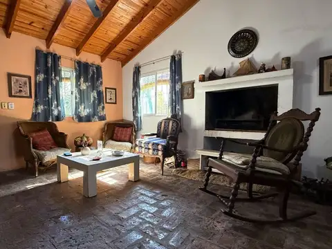 Casa en Venta con 8 cocheras